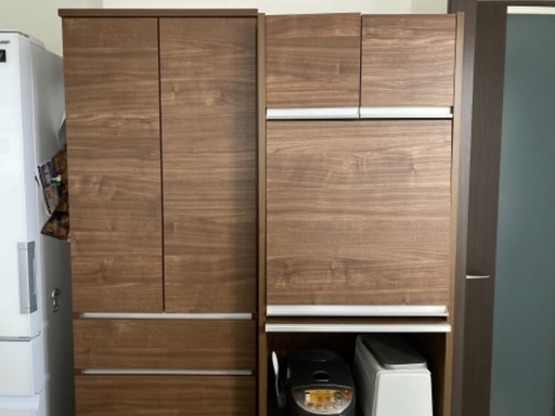 隠せるレンジ台&食器棚