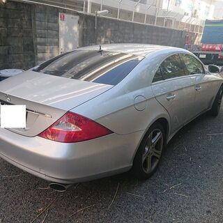 検査4年3月すぐに乗れます。メルセデスベンツＣＬＳ　ブラックレザー　サンルーフ　車両交換可の画像
