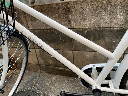 CADALORA(カダローラ)  27インチ カゴ付 6段ギア LEDライト ホワイト 自転車 通勤 通学★買取帝国 志木店