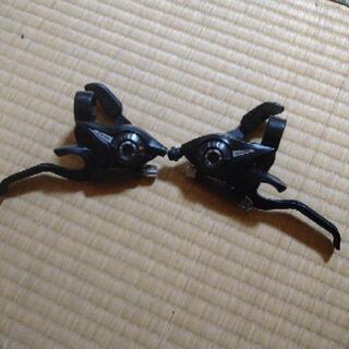 シマノ製ブレーキシフトレバー