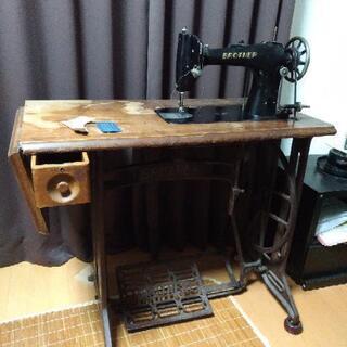 アンティークミシン　ブラザー　TA1-B618型