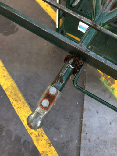 人力車　荷台　空気要らないタイヤ