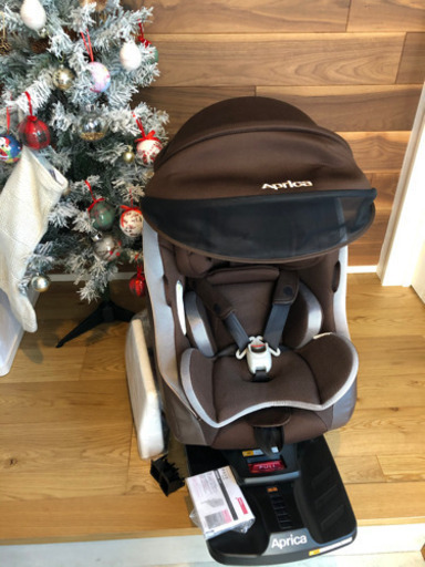 【ISOFIX】アップリカ チャイルドシート　クルリラ