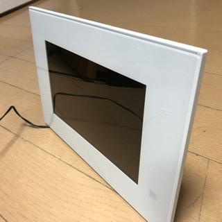 一旦受付停止中　フォトフレーム　 DPF-D92　ホワイトの画像