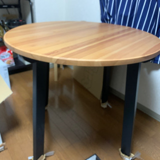 50円　ダイニング丸テーブル