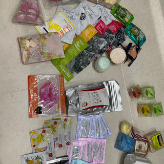 まとめ売り　LUSH入浴剤　キャンドル　パック　ソープ　化粧水など