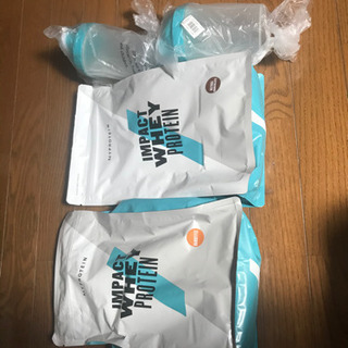 お得！ホエイ プロテイン2kg+ シェイカー1セット