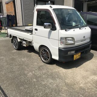 H11年式　ハイゼットトラック　5速　エアコン　ローダウン　15インチアルミ　クラッチ新品交換済♪の画像