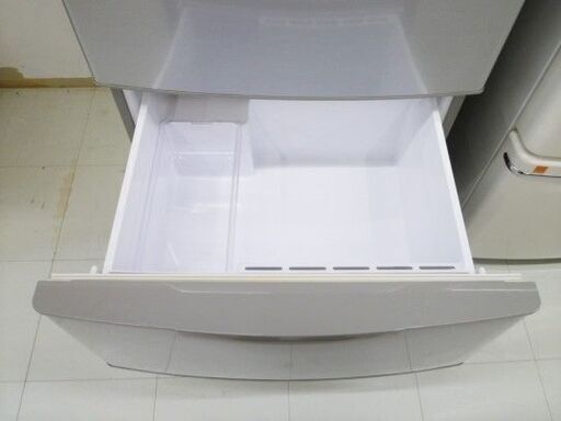 冷蔵庫 272L 2014年製 アクア ハイアール AQR-271C 3ドア シルバー 200Lクラス 苫小牧西店