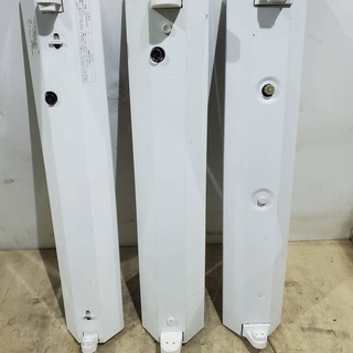 2 蛍光灯照明器具 3本 長さ63センチ
