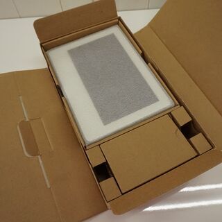 無料！ａｕフォトフレーム●PHOTO-U2 SP03　ペールホワイト☆未使用置き古し品☆の画像