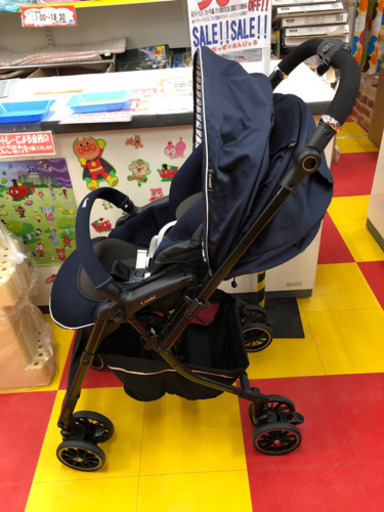コンビ　combi　メチャカルハンディオート４キャス　コンパクト　compact　新生児