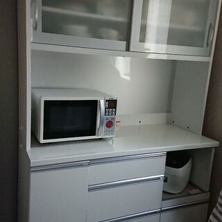 ニトリ食器棚 取りに来て頂ける方に譲ります