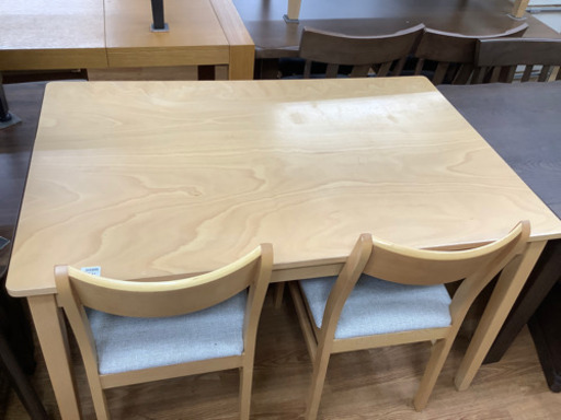 【ニトリ（NITORI）】ダイニング4点セット売ります！