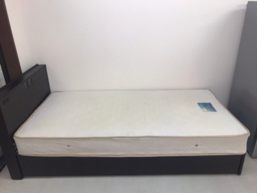 【リサイクルサービス八光　田上店　配達・設置OK】ダークブラウン　　収納&照明付き　シングルベッド