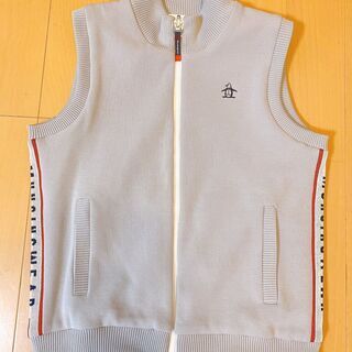 マンシングウェア リバーシブル フルジップ ベスト[Munsingwear]の画像