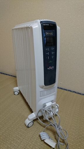 デロンギ オイルヒーター【大田区内運搬応相談】