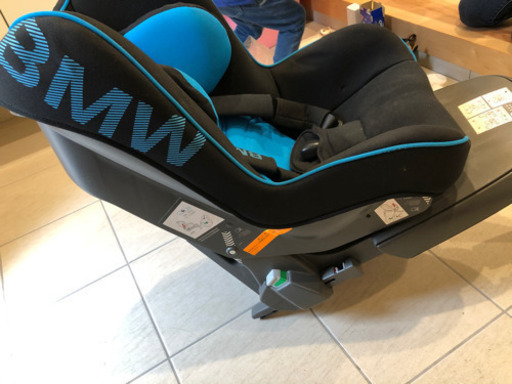 チャイルドシート　BMW純正