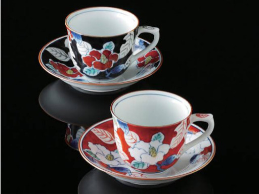 【新品未使用】有田焼 色彩山茶花 ペアコーヒーカップ＆ソーサー