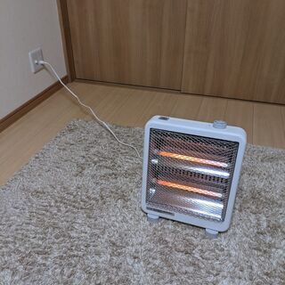 電気ヒーター（ニトリ）の画像