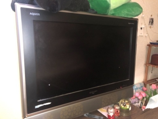 液晶とプロジェクターとDVDプレイヤー売ります！