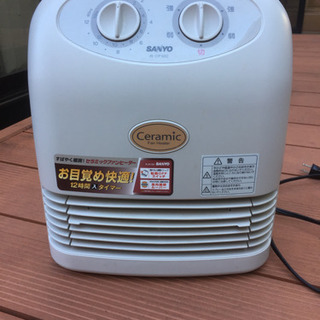 セラミック ファンヒーター❗️タイマー+強弱あり！