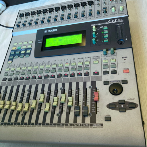 YAMAHA 01v デジタルミキサー