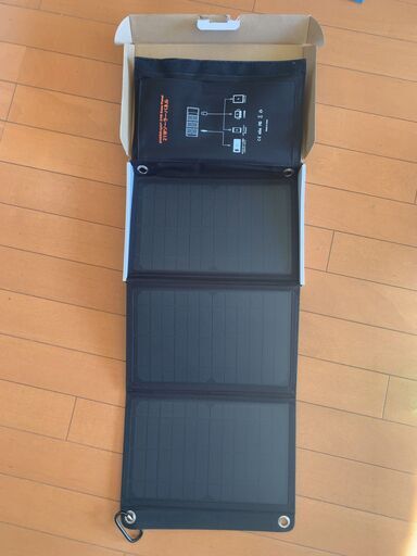 A4サイズのソーラーパネル＊災害＊アウトドア＊充電に便利