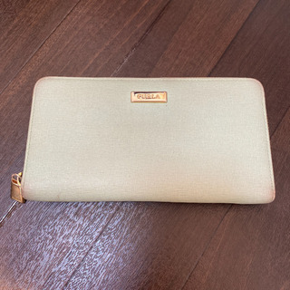 長財布 FURLA
