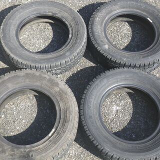 軽自動車 軽トラ等 中古スタッドレス ４本  残溝４mm 145...