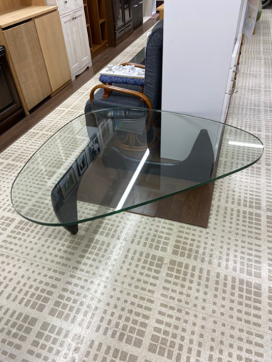 ローテーブル ガラス  高40㎝ 幅104㎝ 奥114㎝ 天板厚さ2㎝