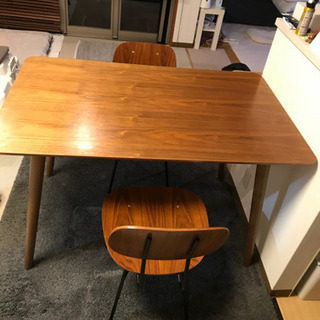ダイニングテーブル　120cm×75cm