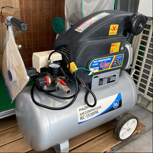 パオック　エアコンプレッサー