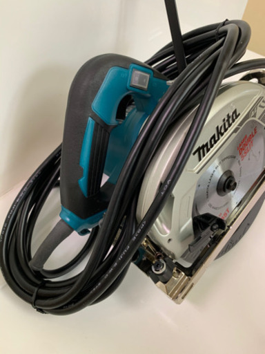 マキタ 未使用 165mm 電気マルノコ HS6301