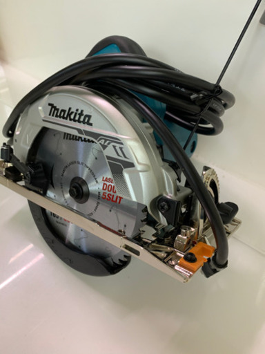 マキタ 未使用 165mm 電気マルノコ HS6301