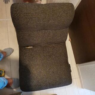 一人用座椅子の画像