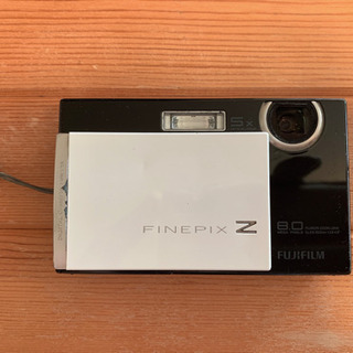 デジタルカメラ FINEPIX Z100の画像