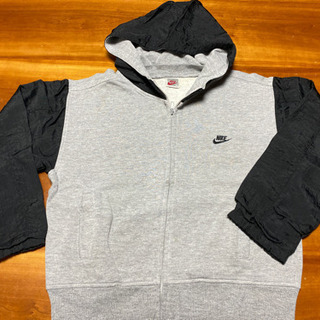 【値下げしました‼️】NIKE/ナイキ ヴィンテージパーカ（クリ...