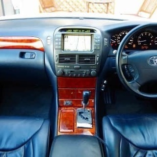 根強い人気✨セルシオ🚙バックカメラ付き✨の画像