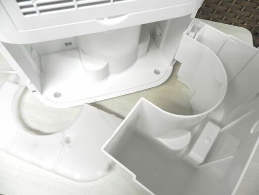 2020年製 アイリスオーヤマ 衣類乾燥除湿機 IJC-H65 木造7畳 鉄筋14畳目安 6.5L タンク容量2.5L コンプレッサー式 説明書 箱有 ☆ PayPay(ペイペイ)決済可能 ☆ 札幌市 白石区 東札幌