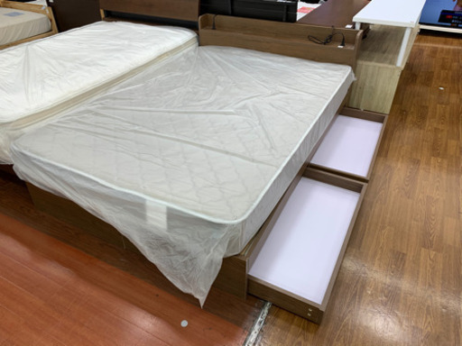 クイーンサイズベッド　ダークブラウン　【トレファク所沢店】