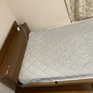 シングルベッド　引き出し付　譲りますの画像