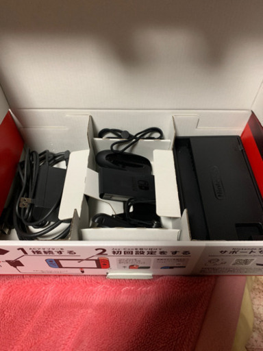 Nintendo Switch 本体 ネオンブルーレッド未使用！