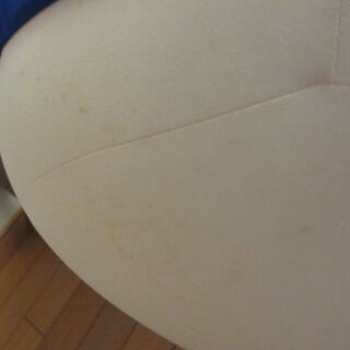 ビーズの大型クッション