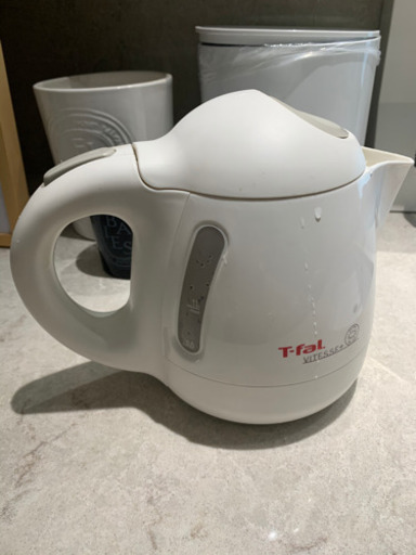 ティファール（T-FAL） 電気ケトル 1.0L ホワイト BF203922 1リットル 国内正規品