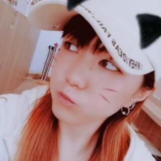 今から焼肉屋か居酒屋に飲みに行きませんか？♪(*´罒`*)