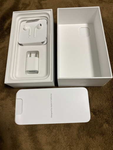 12月セール中 ！美品 iPhone11 128GB SIMフリー ホワイト