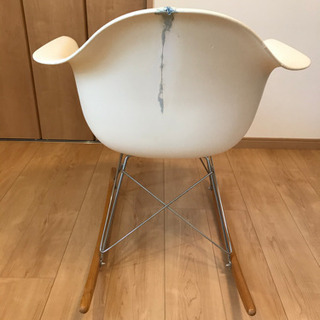 Eames Rocking Armchair Rod Base (RAR)、イームズ　ロッキングチェアー　リプロダクトの画像