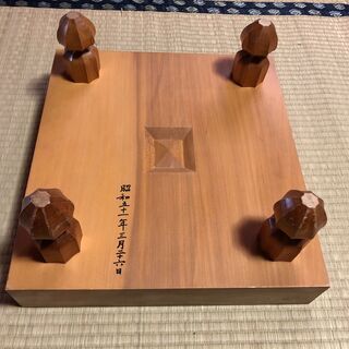 【将棋盤足付き、駒セット】の画像