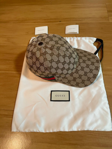 GUCCI ベースボールキャップ ベージュ